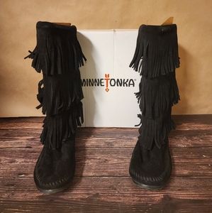 Minnetonka women's fringe boots